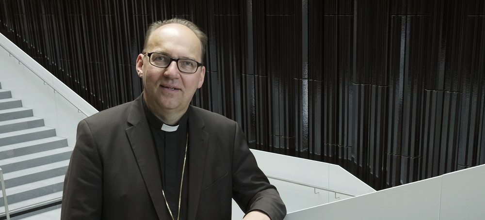 Glettler: 'Segnen ist nicht die Verteilung eines TÜV-Zertifikates' / Diözese Innsbruck / Aichner Glettler: 'Segnen ist nicht die Verteilung eines TÜV-Zertifikates'