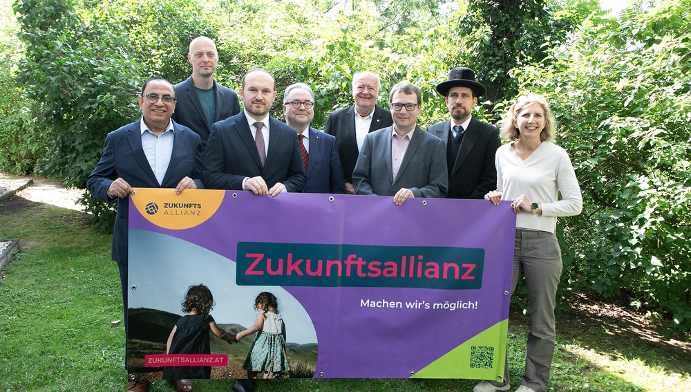 ZUkunftsallianz/APA-Fotoservice/F.-Roßboth 'Glauben an gute Zukunft für alle”: Religionsgemeinschaften vereint in der Zukunftsallianz – Verantwortung gegenüber der Umwelt und der Gesellschaft verlangt breiten Dialog über alle Religionen hinweg.