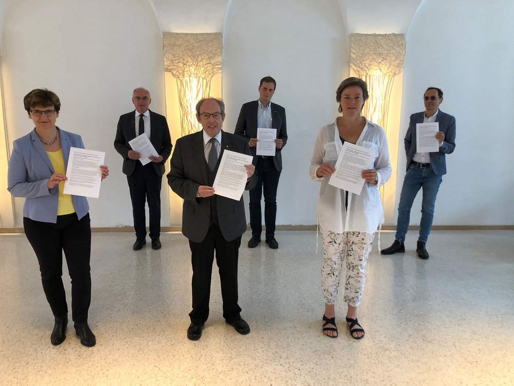 Appell von Salzburger Kircheneinrichtungen zur Aufnahme von Flüchtlingen / Erzdiözese Salzburg Appell von Salzburger Kircheneinrichtungen zur Aufnahme von Flüchtlingen