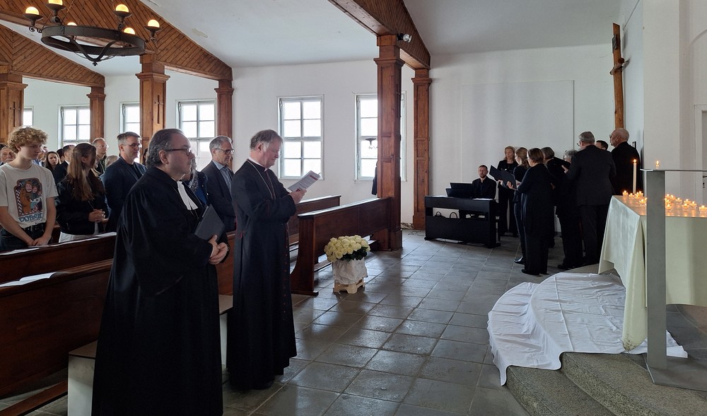 Gedenkfeier in Kapelle des KZ Mauthausen / Josef Pumberger / Katholische Aktion Österreich