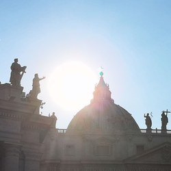 100 Minis aus Vorarlberg waren bei der Papstaudienz am Petersplatz.