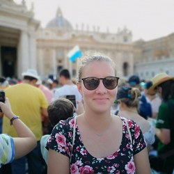 100 Minis aus Vorarlberg waren bei der Papstaudienz am Petersplatz.